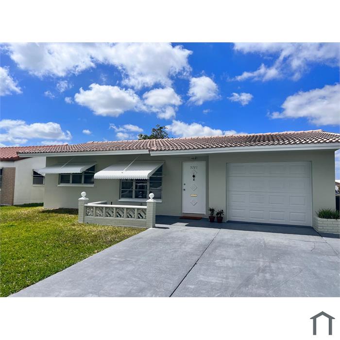 5721 NW 84th Ter, Tamarac, FL 33321, USA 55+ Community